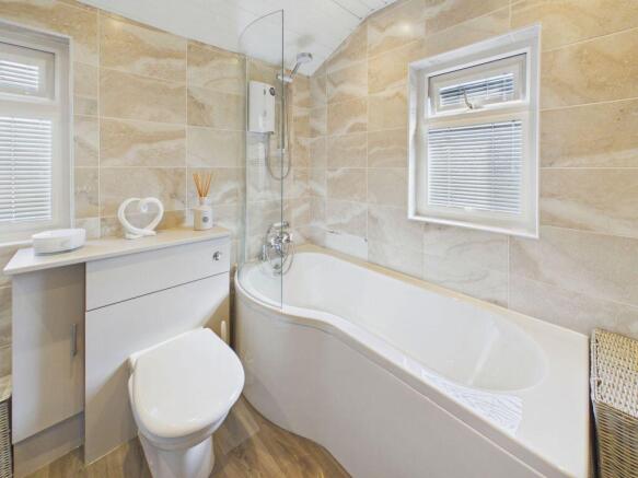 3 bed Semi-Detached for sale Image 10