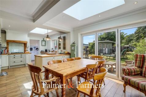 All Saints Close, Chelmsford, Essex, CM1
