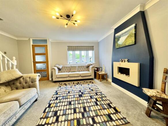 3 bed Detached for sale Image 9
