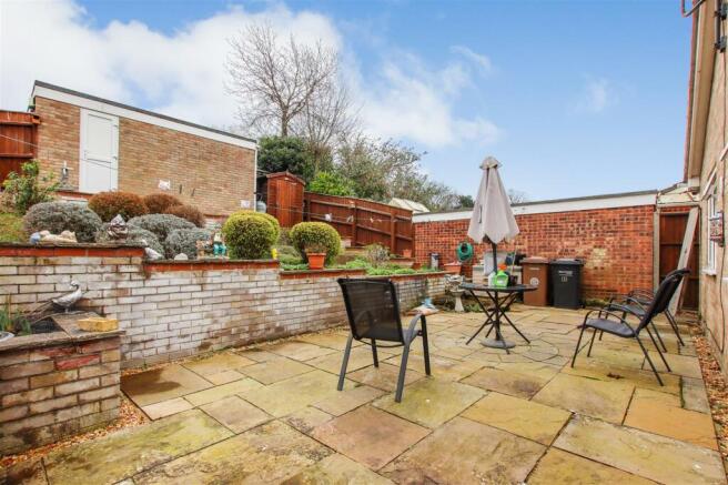 Garden 3.jpg