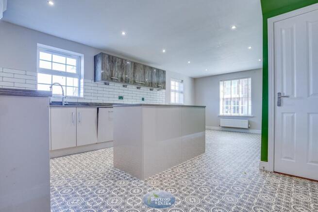 Denbigh Avenue, Worksop, S81 photo 5