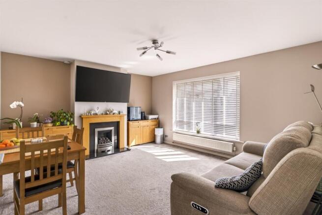 For Sale by Aspire Residential | Woodside Road