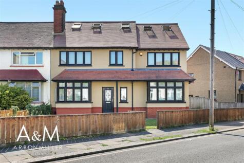 Stainforth Road, Newbury Park