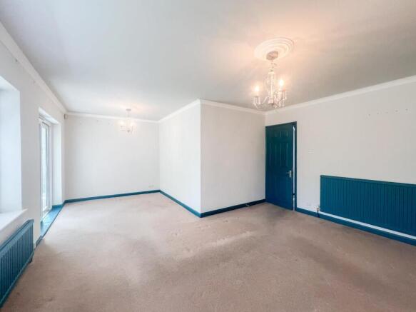 4 bed Detached for sale Image 11
