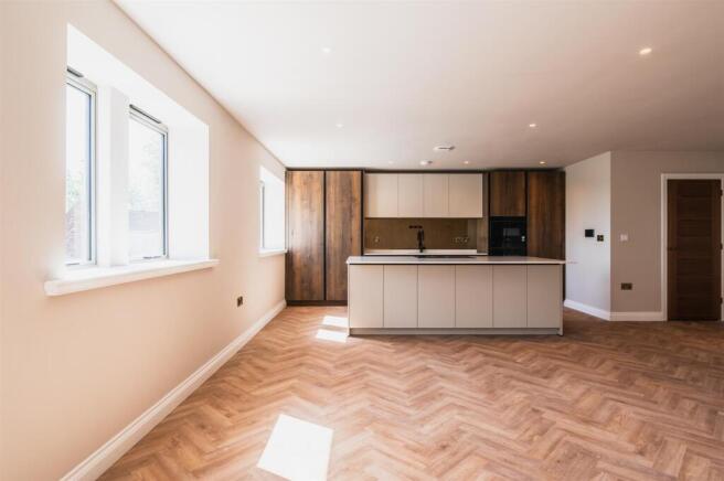 Apartment 6 Vicarage Gardens, Vicarage Lane, Dore, Sheffield photo 4