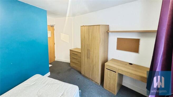 1 bed House Share to rent Image 4