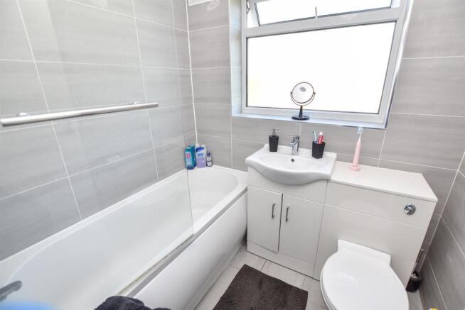 BATHROOM/.WC
