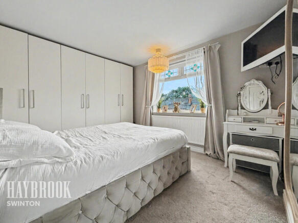 2 bed Semi-Detached for sale Image 8
