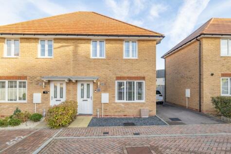 Rhondda Vale, Aylesham, Canterbury, Kent, CT3