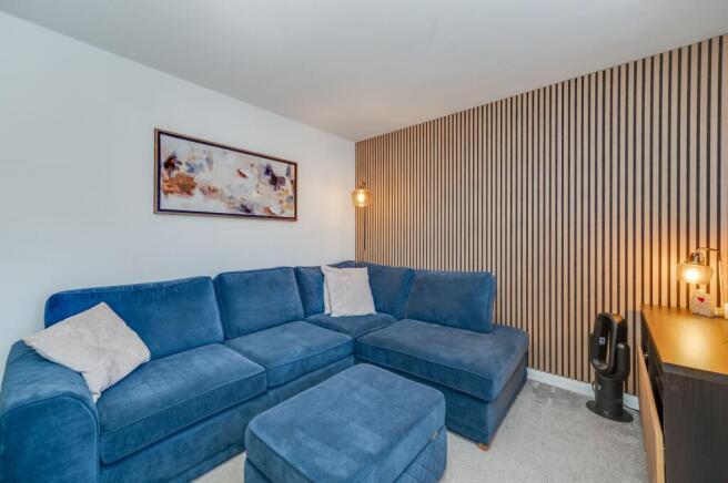 2 bed Flat for sale Image 9