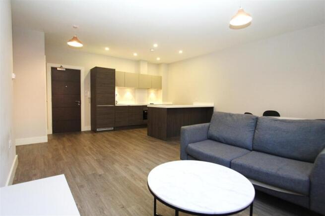 1 bed Flat to rent Image 4