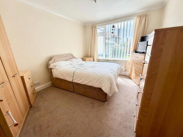 2 bed Semi-Detached Bungalow for sale Image 6