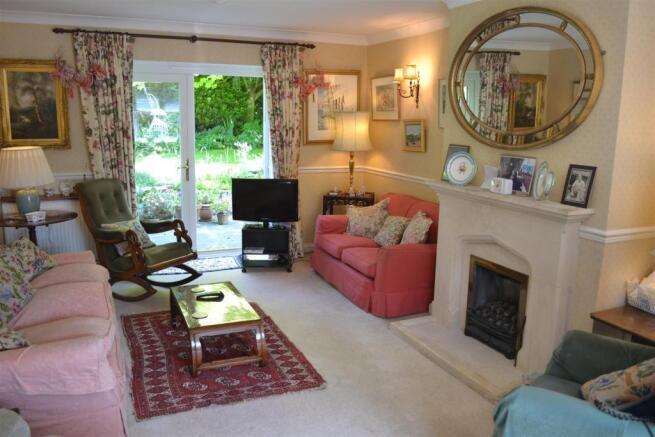 SITTING ROOM