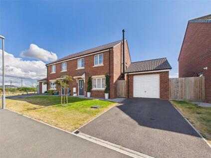 Campolina Drive, Berrow, Burnham-on-Sea, Somerset, TA8