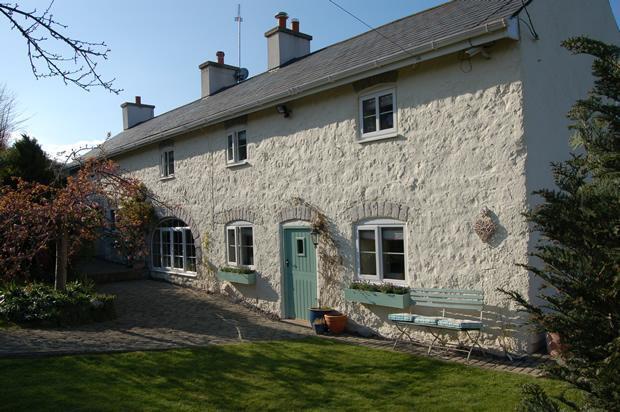 Detached Cottage