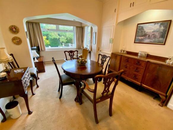 4 bed Detached Bungalow for sale Image 6