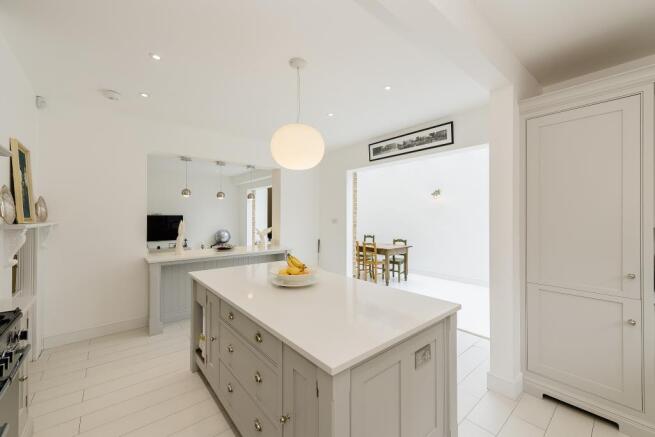 8272478-interior25-800-web.jpg
