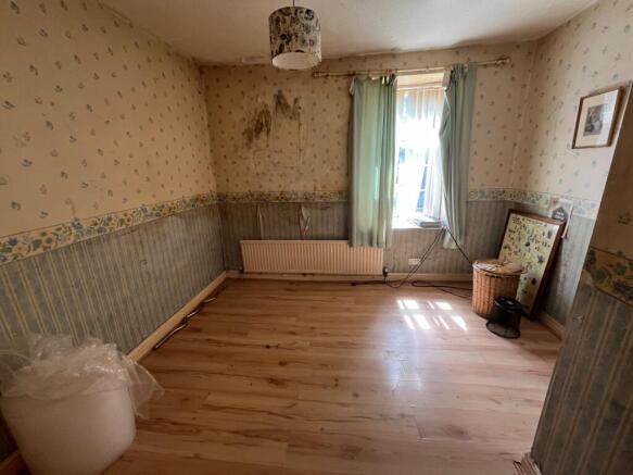 5 bed Terraced for sale Image 7