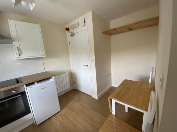 Kitchen / Living Roo