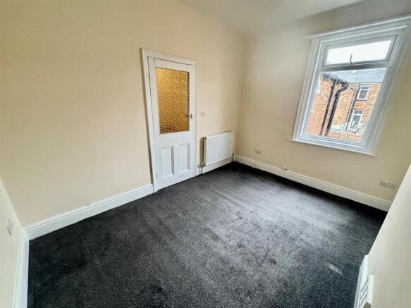 3 bed Terraced for sale Image 7
