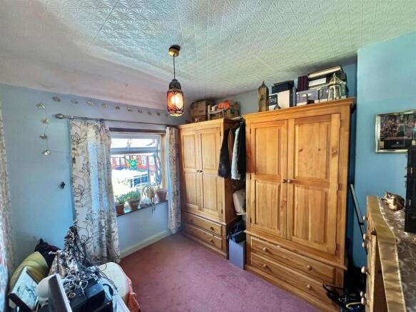 2 bed House for sale Image 6