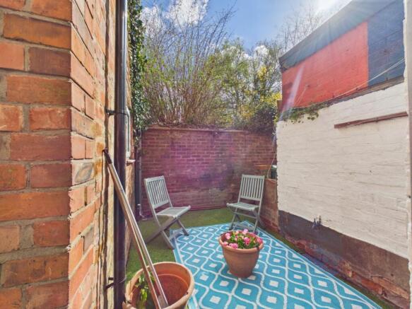 2 bed Terraced for sale Image 12