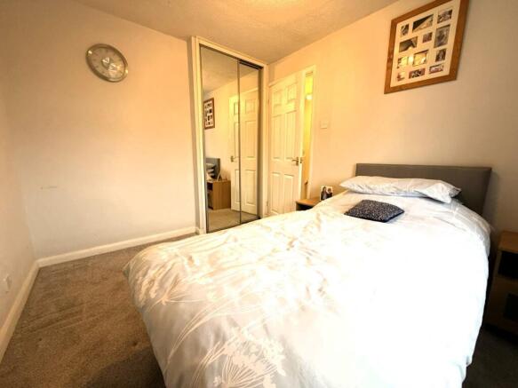 Bedrooom 2