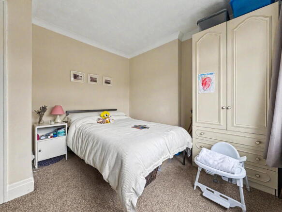 4 bed Semi-Detached for sale Image 12