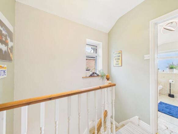 3 bed Semi-Detached for sale Image 11