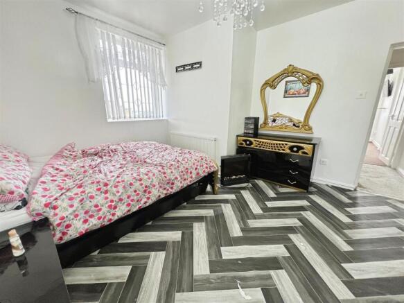 3 bed End of Terrace for sale Image 9
