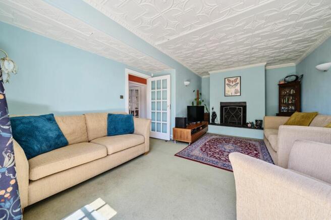 Living Room (3)