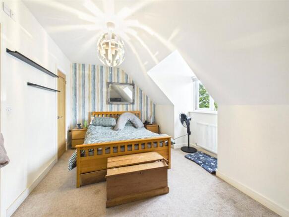 Elm Road, Stonehouse, Gloucestershire, GL10 photo 5