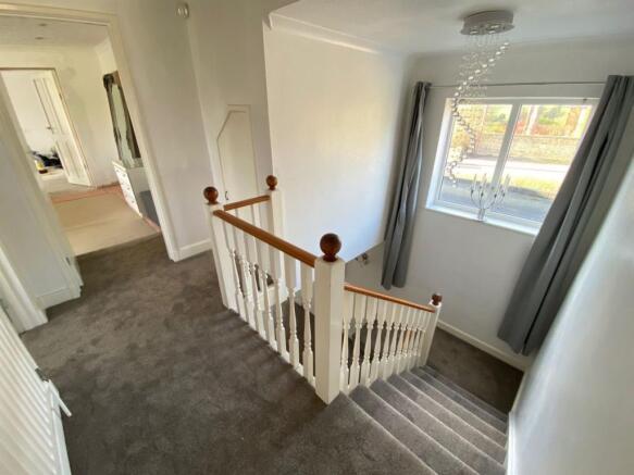 FIRST FLOOR LANDING