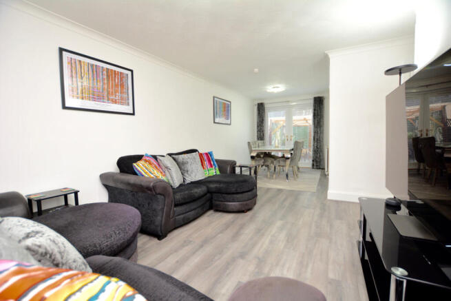 21 Marigold Square, Ayr, KA7 3YH photo 4