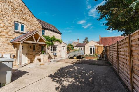 High Street, Morcott, LE15