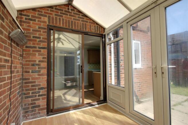 3 bed Semi-Detached for sale Image 11
