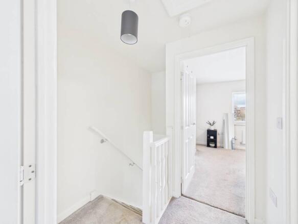 2 bed Terraced for sale Image 6