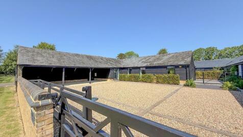 Centre Farm Barns, Battlesden, Bedfordshire, MK17 9HW