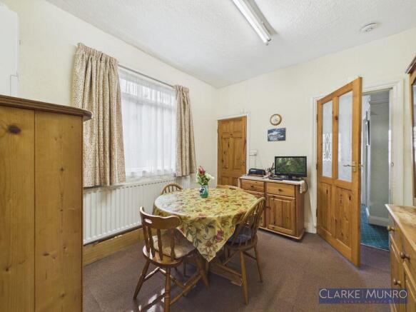 4 bed Semi-Detached for sale Image 7