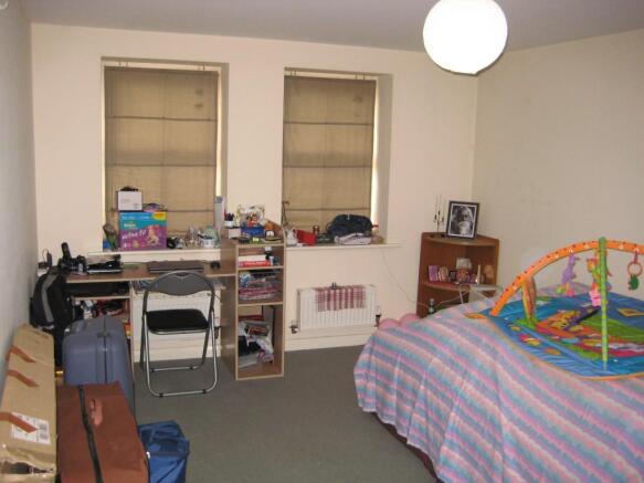2nd bedroom