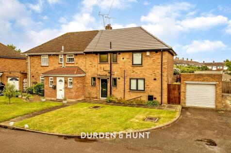 Cavendish Crescent, Hornchurch, RM12