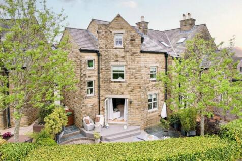 5 Dunscar Grange, Bromley Cross, Bolton, BL7 9BB