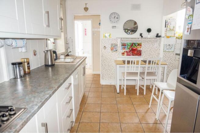 Kitchen/Breakfast