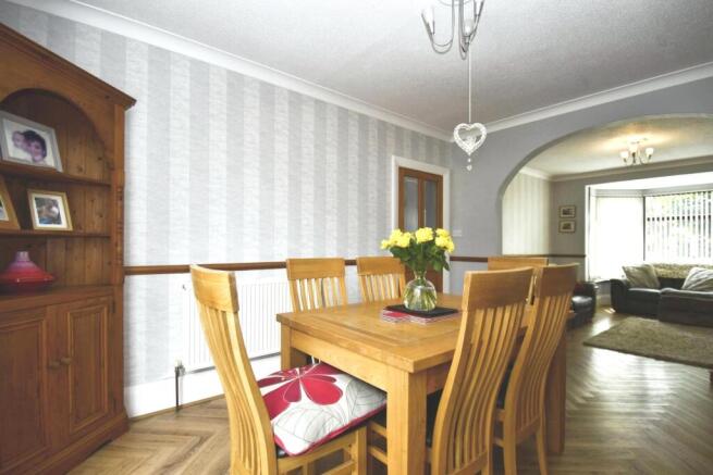 3 bed Semi-Detached for sale Image 11