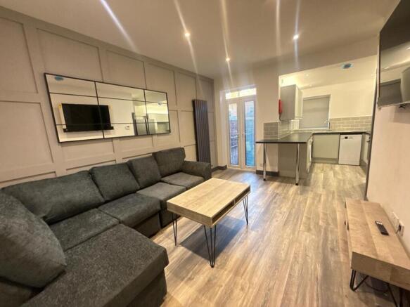 lounge (2).jpeg