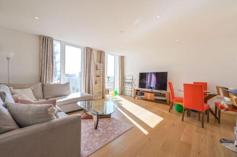 London Dock , E1W, St Katharine Docks, London, E1W