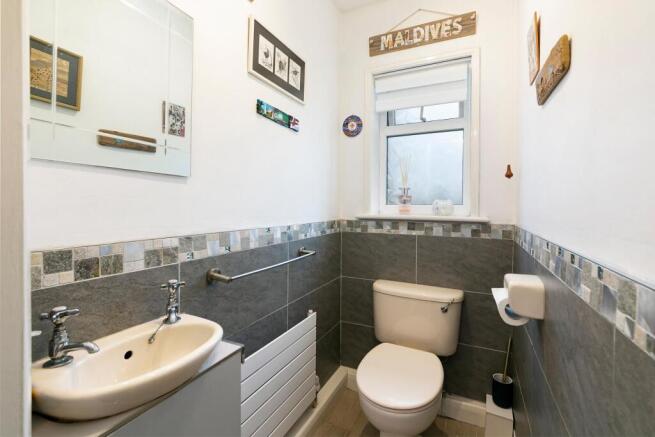 4 bed Detached for sale Image 12
