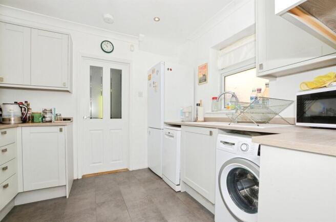 Glenister Road, Chesham photo 4
