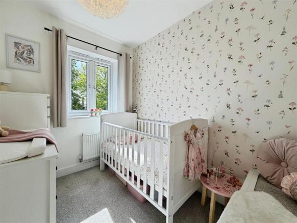 3 bed Semi-Detached for sale Image 10