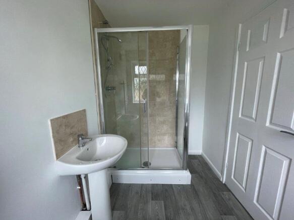 2 bed Bungalow to rent Image 8